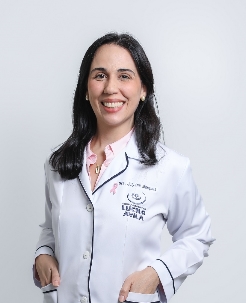 Dra. Julyana Mendes